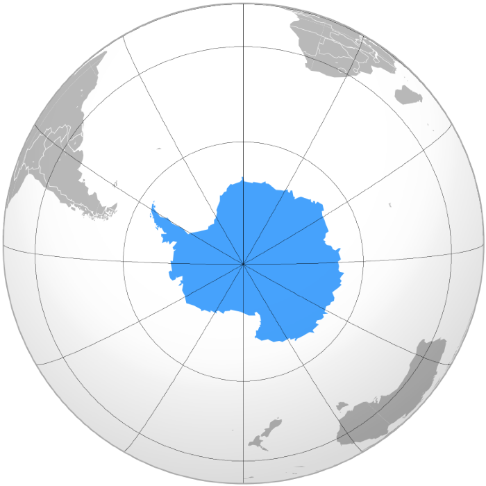  Antarctique (source: Bosonic dressing, CC BY-SA 3.0, via Wikimedia Commons). 